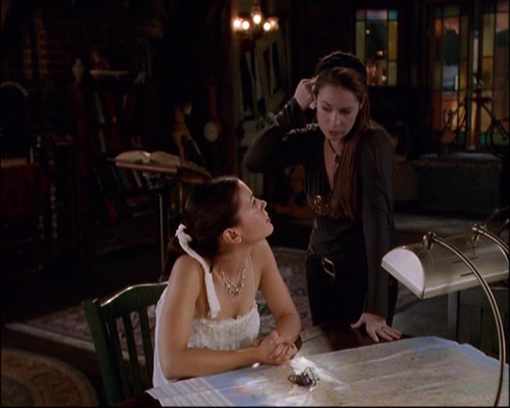 Charmed-Online-dot-net_808BattleOfTheHexes1785.jpg Charmed-Online-dot-net_808BattleOfTheHexes1785.jpg