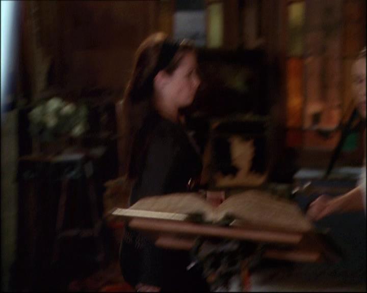 Charmed-Online-dot-net_808BattleOfTheHexes1835.jpg Charmed-Online-dot-net_808BattleOfTheHexes1835.jpg