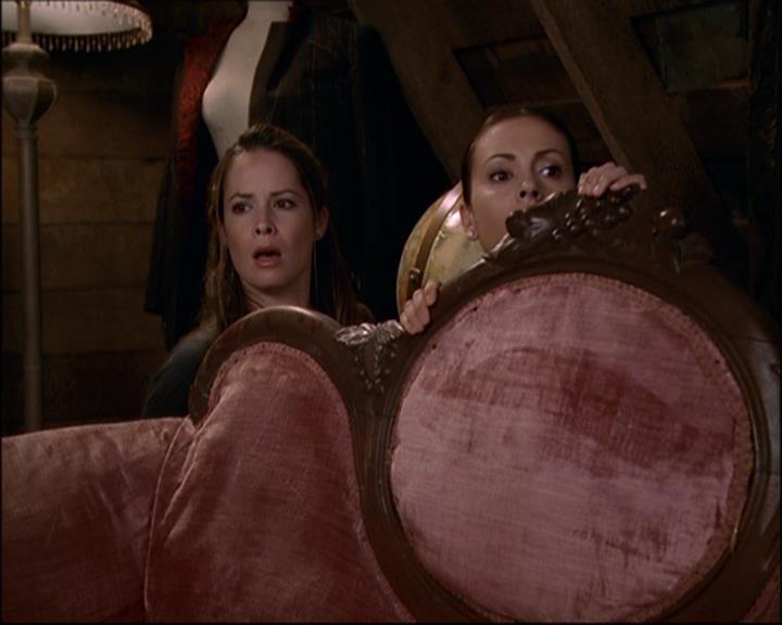 Charmed-Online-dot-net_808BattleOfTheHexes1858.jpg Charmed-Online-dot-net_808BattleOfTheHexes1858.jpg