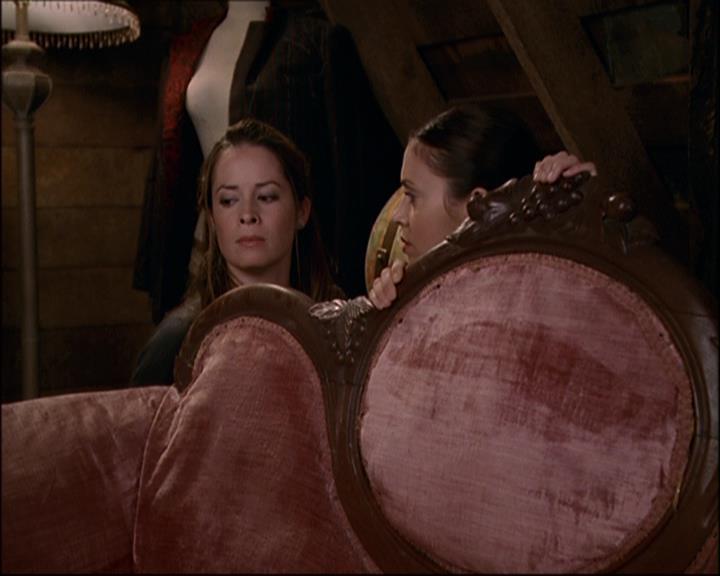 Charmed-Online-dot-net_808BattleOfTheHexes1864.jpg Charmed-Online-dot-net_808BattleOfTheHexes1864.jpg