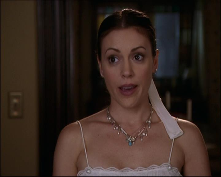 Charmed-Online-dot-net_808BattleOfTheHexes1899.jpg Charmed-Online-dot-net_808BattleOfTheHexes1899.jpg