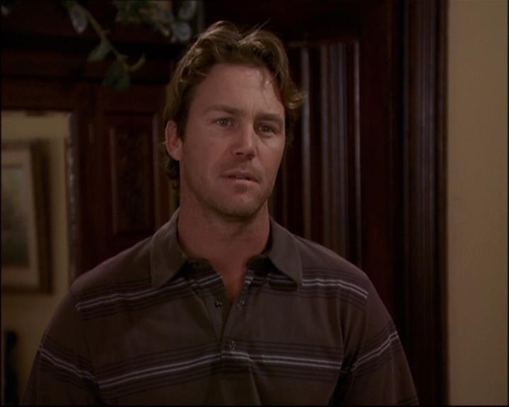 Charmed-Online-dot-net_808BattleOfTheHexes1912.jpg Charmed-Online-dot-net_808BattleOfTheHexes1912.jpg