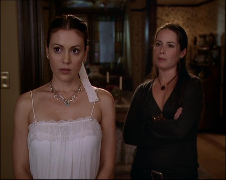 Charmed-Online-dot-net_808BattleOfTheHexes1913.jpg Charmed-Online-dot-net_808BattleOfTheHexes1913.jpg