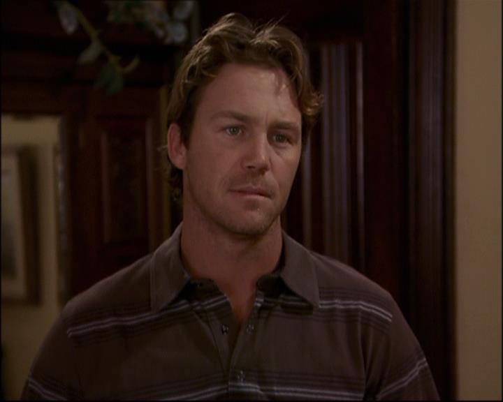 Charmed-Online-dot-net_808BattleOfTheHexes1917.jpg Charmed-Online-dot-net_808BattleOfTheHexes1917.jpg