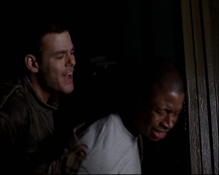 Charmed-Online-dot-net_808BattleOfTheHexes1929.jpg Charmed-Online-dot-net_808BattleOfTheHexes1929.jpg