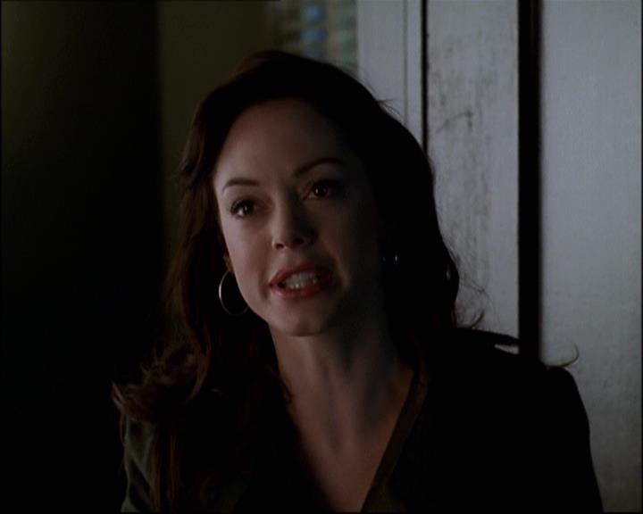 Charmed-Online-dot-net_808BattleOfTheHexes1932.jpg Charmed-Online-dot-net_808BattleOfTheHexes1932.jpg