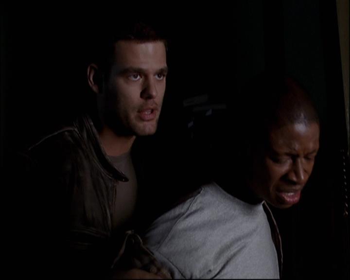 Charmed-Online-dot-net_808BattleOfTheHexes1934.jpg Charmed-Online-dot-net_808BattleOfTheHexes1934.jpg