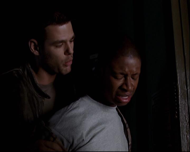 Charmed-Online-dot-net_808BattleOfTheHexes1936.jpg Charmed-Online-dot-net_808BattleOfTheHexes1936.jpg