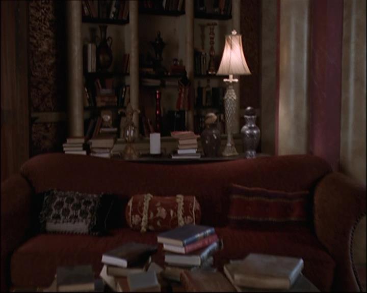 Charmed-Online-dot-net_808BattleOfTheHexes1994.jpg Charmed-Online-dot-net_808BattleOfTheHexes1994.jpg