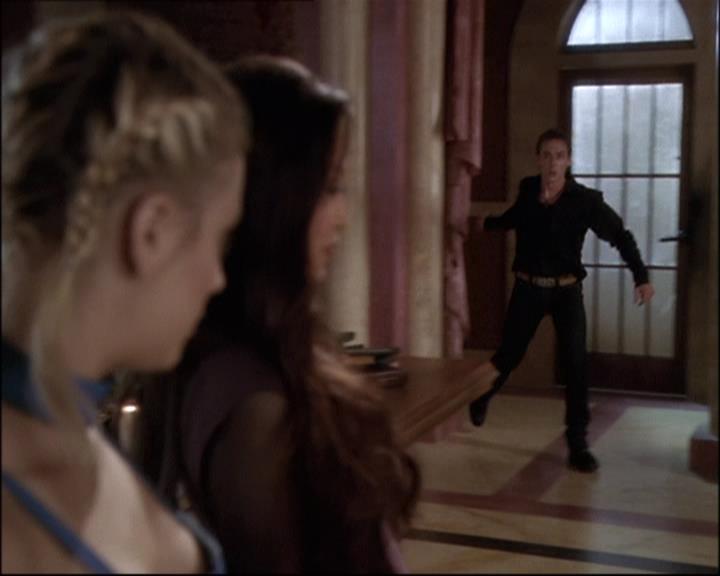 Charmed-Online-dot-net_808BattleOfTheHexes1999.jpg Charmed-Online-dot-net_808BattleOfTheHexes1999.jpg