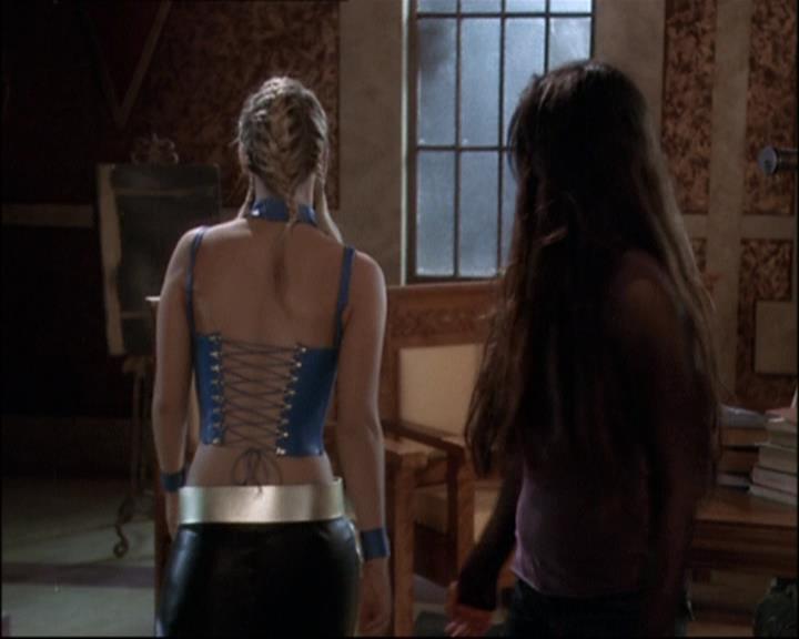 Charmed-Online-dot-net_808BattleOfTheHexes2004.jpg Charmed-Online-dot-net_808BattleOfTheHexes2004.jpg