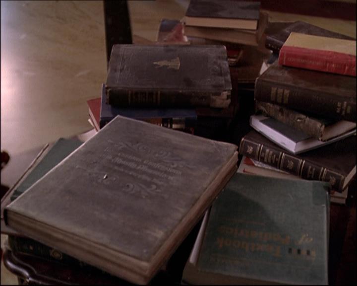 Charmed-Online-dot-net_808BattleOfTheHexes2015.jpg Charmed-Online-dot-net_808BattleOfTheHexes2015.jpg