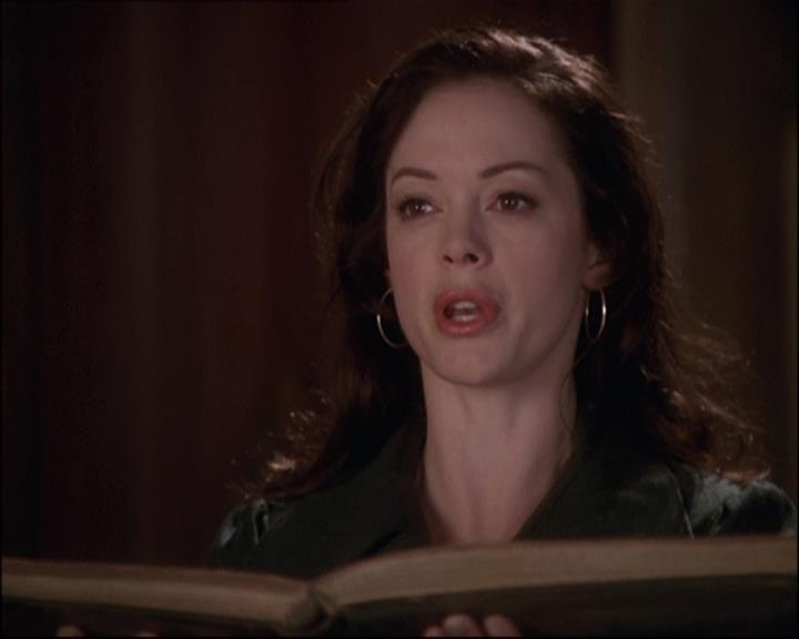 Charmed-Online-dot-net_808BattleOfTheHexes2045.jpg Charmed-Online-dot-net_808BattleOfTheHexes2045.jpg