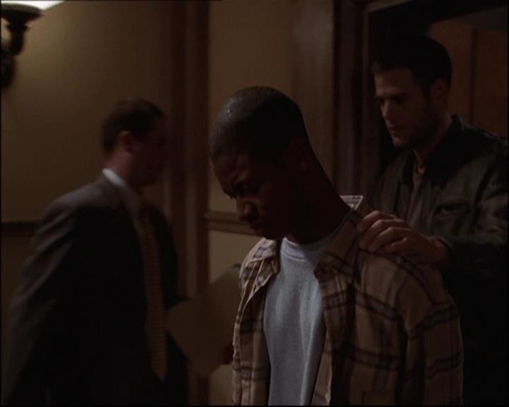 Charmed-Online-dot-net_808BattleOfTheHexes2097.jpg Charmed-Online-dot-net_808BattleOfTheHexes2097.jpg