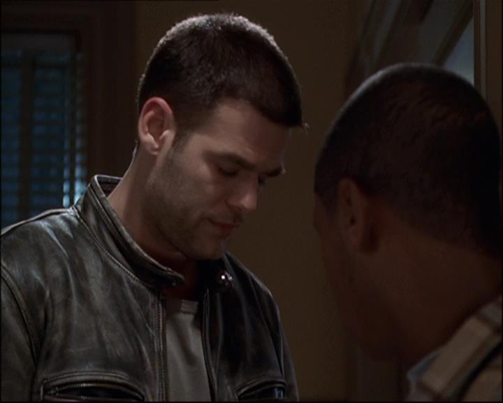 Charmed-Online-dot-net_808BattleOfTheHexes2112.jpg Charmed-Online-dot-net_808BattleOfTheHexes2112.jpg