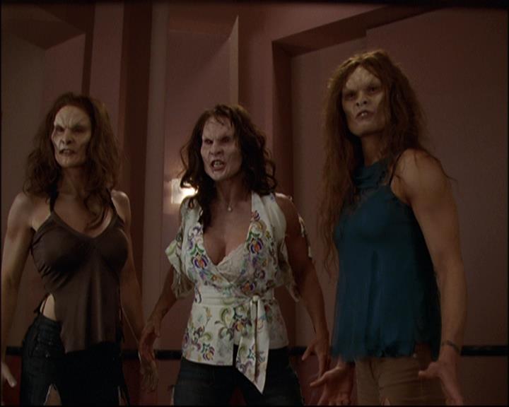 Charmed-Online-dot-net_809HulkusPocus1854.jpg Charmed-Online-dot-net_809HulkusPocus1854.jpg