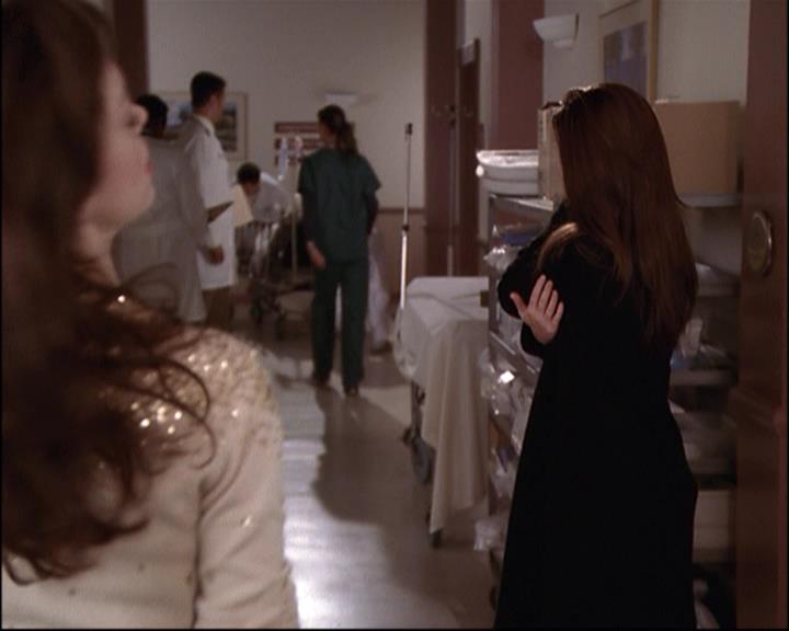 Charmed-Online-dot-net_810VayaConLeos1355.jpg Charmed-Online-dot-net_810VayaConLeos1355.jpg