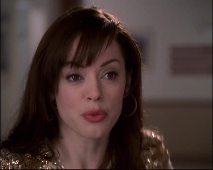 Charmed-Online-dot-net_810VayaConLeos1383.jpg Charmed-Online-dot-net_810VayaConLeos1383.jpg