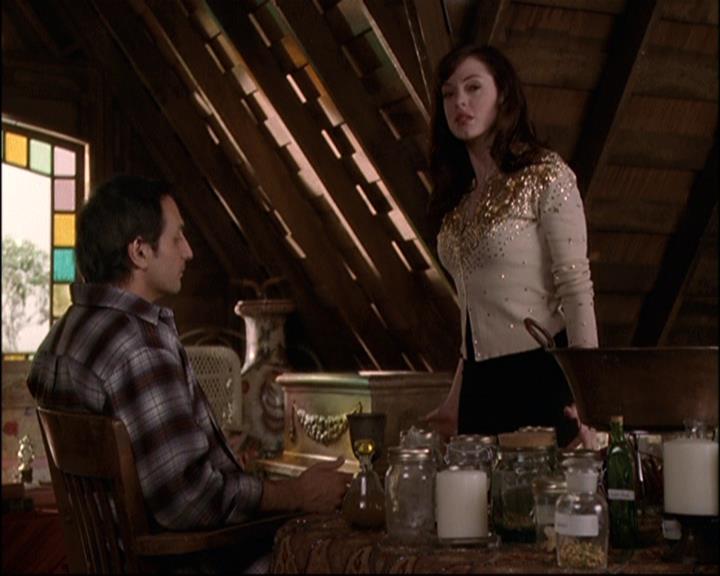 Charmed-Online-dot-net_810VayaConLeos1828.jpg Charmed-Online-dot-net_810VayaConLeos1828.jpg