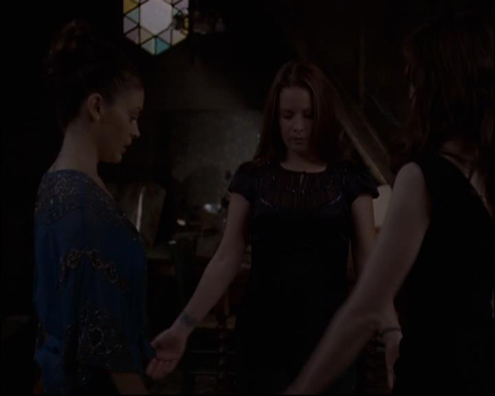 Charmed-Online-dot-net_810VayaConLeos1888.jpg