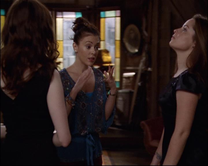 Charmed-Online-dot-net_810VayaConLeos1897.jpg Charmed-Online-dot-net_810VayaConLeos1897.jpg