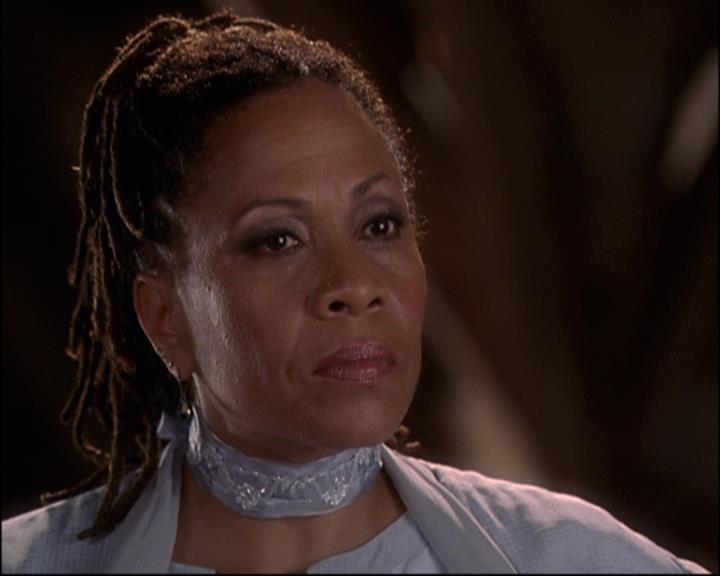 Charmed-Online-dot-net_810VayaConLeos1969.jpg Charmed-Online-dot-net_810VayaConLeos1969.jpg