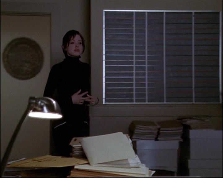 Charmed-Online-dot-net_810VayaConLeos2300.jpg Charmed-Online-dot-net_810VayaConLeos2300.jpg