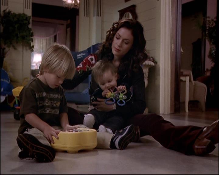 Charmed-Online-dot-net_810VayaConLeos2312.jpg Charmed-Online-dot-net_810VayaConLeos2312.jpg