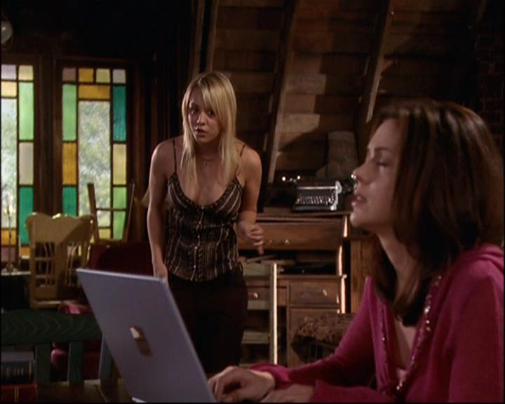Charmed-Online-dot-net_811MrAndMrsWitch0006.jpg Charmed-Online-dot-net_811MrAndMrsWitch0006.jpg