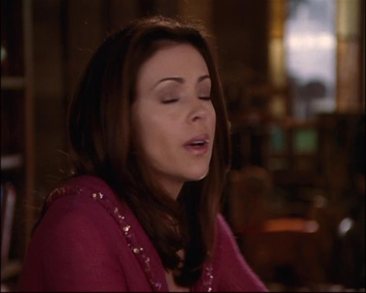 Charmed-Online-dot-net_811MrAndMrsWitch0014.jpg Charmed-Online-dot-net_811MrAndMrsWitch0014.jpg