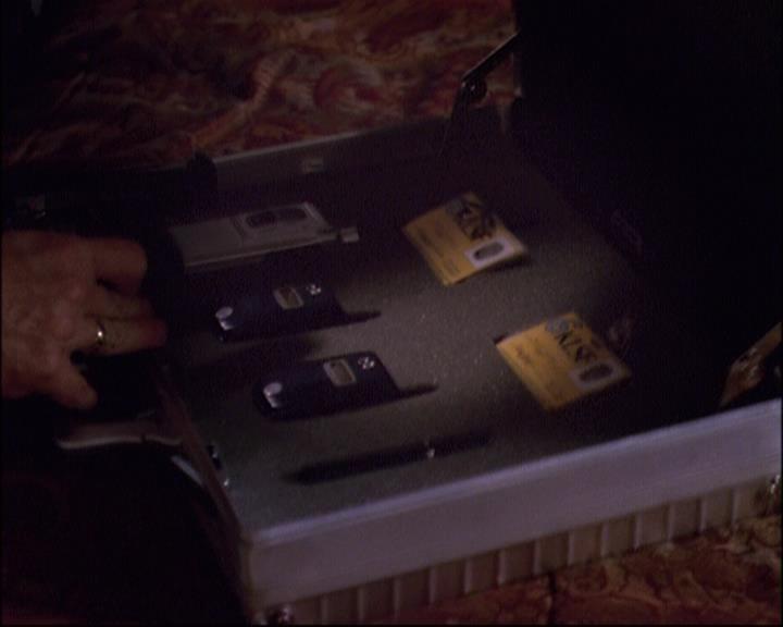 Charmed-Online-dot-net_811MrAndMrsWitch1114.jpg Charmed-Online-dot-net_811MrAndMrsWitch1114.jpg