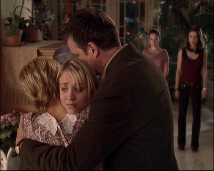 Charmed-Online-dot-net_811MrAndMrsWitch1869.jpg Charmed-Online-dot-net_811MrAndMrsWitch1869.jpg