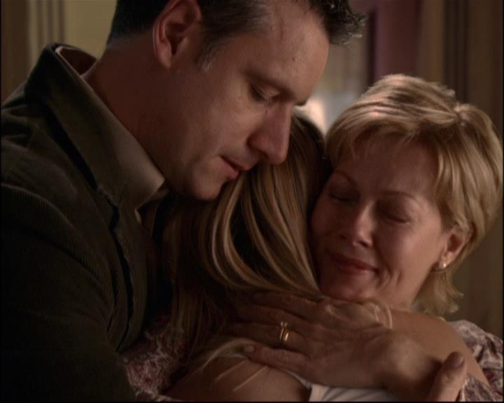 Charmed-Online-dot-net_811MrAndMrsWitch1875.jpg Charmed-Online-dot-net_811MrAndMrsWitch1875.jpg