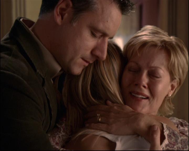 Charmed-Online-dot-net_811MrAndMrsWitch1876.jpg Charmed-Online-dot-net_811MrAndMrsWitch1876.jpg