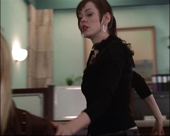 Charmed-Online-dot-net_812PaybacksAWitch1512.jpg Charmed-Online-dot-net_812PaybacksAWitch1512.jpg