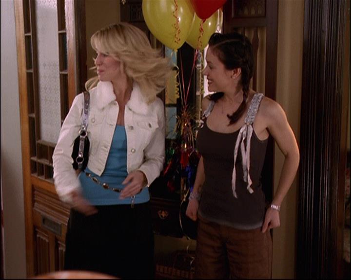 Charmed-Online-dot-net_812PaybacksAWitch1866.jpg Charmed-Online-dot-net_812PaybacksAWitch1866.jpg