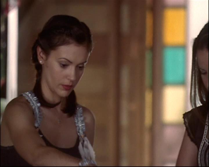 Charmed-Online-dot-net_812PaybacksAWitch2129.jpg Charmed-Online-dot-net_812PaybacksAWitch2129.jpg