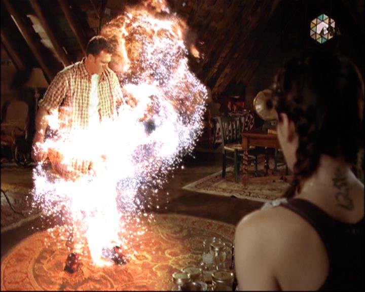 Charmed-Online-dot-net_812PaybacksAWitch2188.jpg