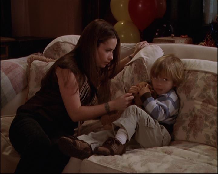 Charmed-Online-dot-net_812PaybacksAWitch2332.jpg Charmed-Online-dot-net_812PaybacksAWitch2332.jpg