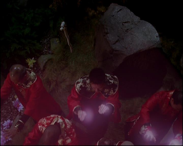 Charmed-Online-dot-814-12AngryZen0002.jpg Charmed-Online-dot-814-12AngryZen0002.jpg