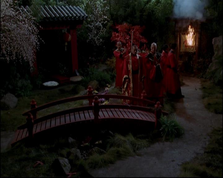 Charmed-Online-dot-814-12AngryZen0040.jpg Charmed-Online-dot-814-12AngryZen0040.jpg