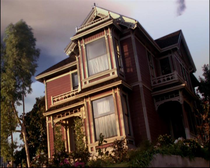 Charmed-Online-dot-814-12AngryZen0051.jpg Charmed-Online-dot-814-12AngryZen0051.jpg