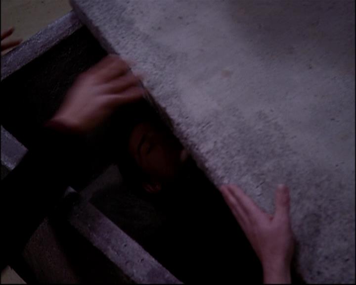 Charmed-Online-dot-814-12AngryZen0385.jpg Charmed-Online-dot-814-12AngryZen0385.jpg