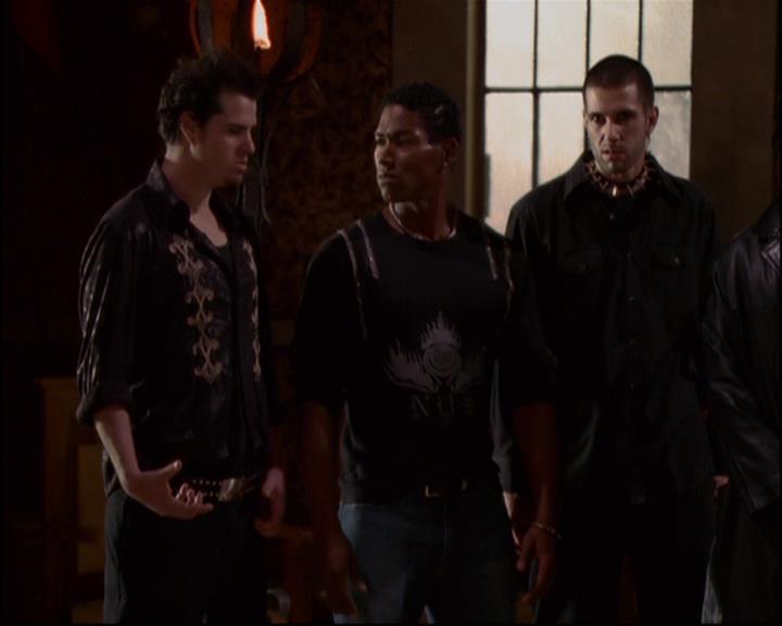 Charmed-Online-dot-814-12AngryZen1987.jpg Charmed-Online-dot-814-12AngryZen1987.jpg