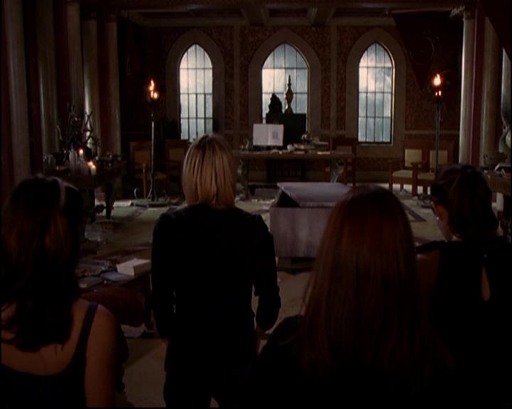 Charmed-Online-dot-814-12AngryZen2004.jpg Charmed-Online-dot-814-12AngryZen2004.jpg