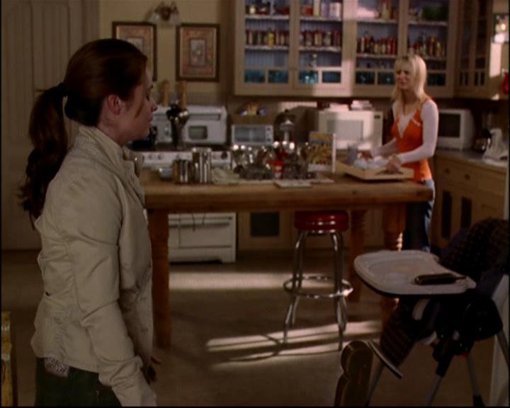 Charmed-Online-dot-815TheLastTemptationOfChristy0018.jpg Charmed-Online-dot-815TheLastTemptationOfChristy0018.jpg