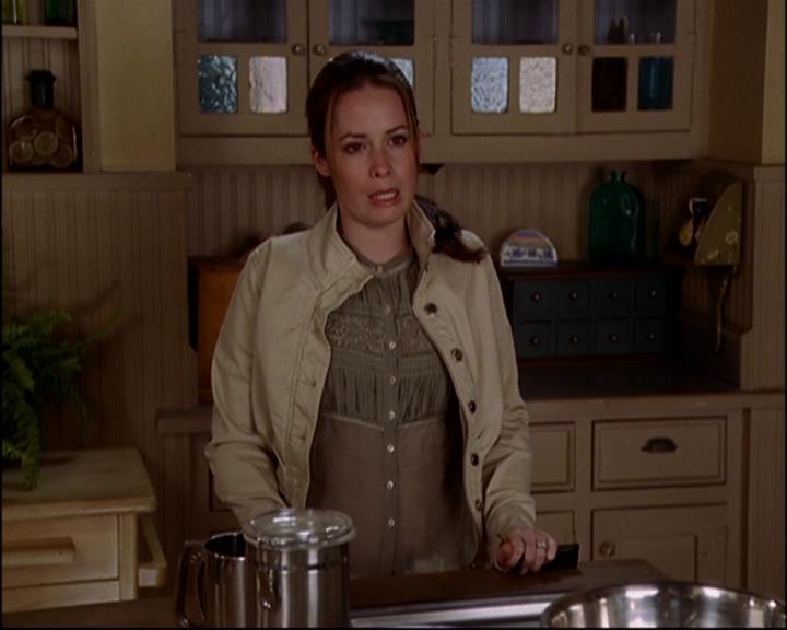 Charmed-Online-dot-815TheLastTemptationOfChristy0044.jpg Charmed-Online-dot-815TheLastTemptationOfChristy0044.jpg