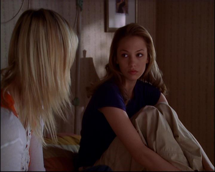 Charmed-Online-dot-815TheLastTemptationOfChristy0652.jpg Charmed-Online-dot-815TheLastTemptationOfChristy0652.jpg