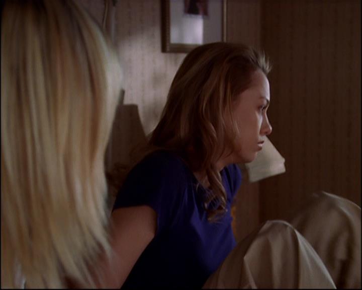 Charmed-Online-dot-815TheLastTemptationOfChristy0666.jpg Charmed-Online-dot-815TheLastTemptationOfChristy0666.jpg