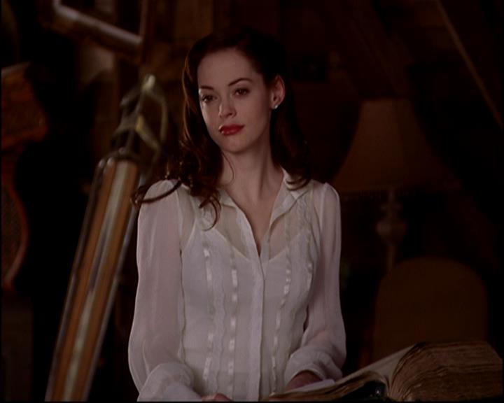 Charmed-Online-dot-815TheLastTemptationOfChristy0700.jpg Charmed-Online-dot-815TheLastTemptationOfChristy0700.jpg